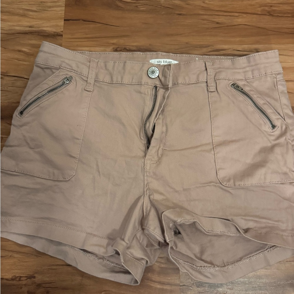 STS Blue Women's High Waisted Cargo Shorts in Blush